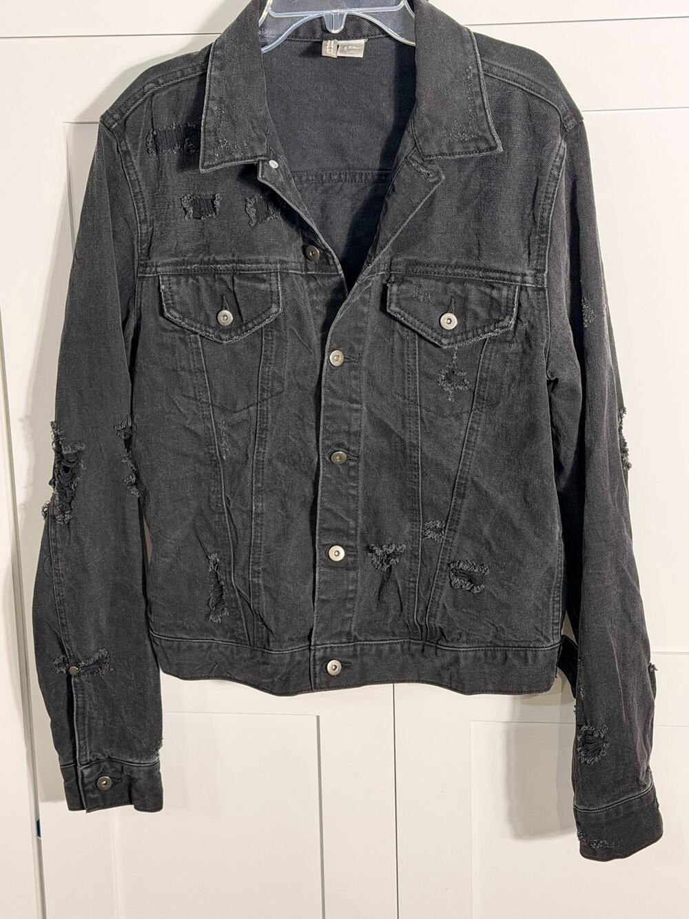 H&M Divided Distressed Black Denim Jacket Women’s Small Classic Fit